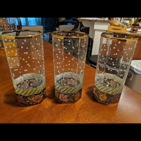 3 Mackenzie Childs Garland Dot glasses - Picture 1 of 3